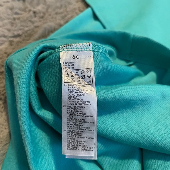 Turquoise body con dress with peplum middle - Picture 14 of 16